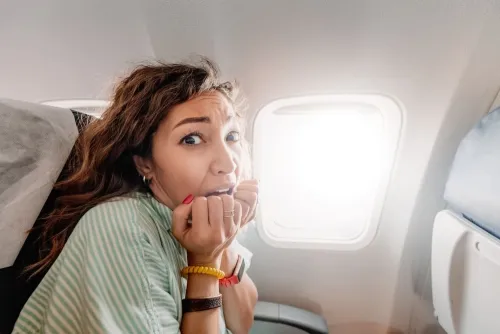 How to overcome the fear of flying? 8 methods