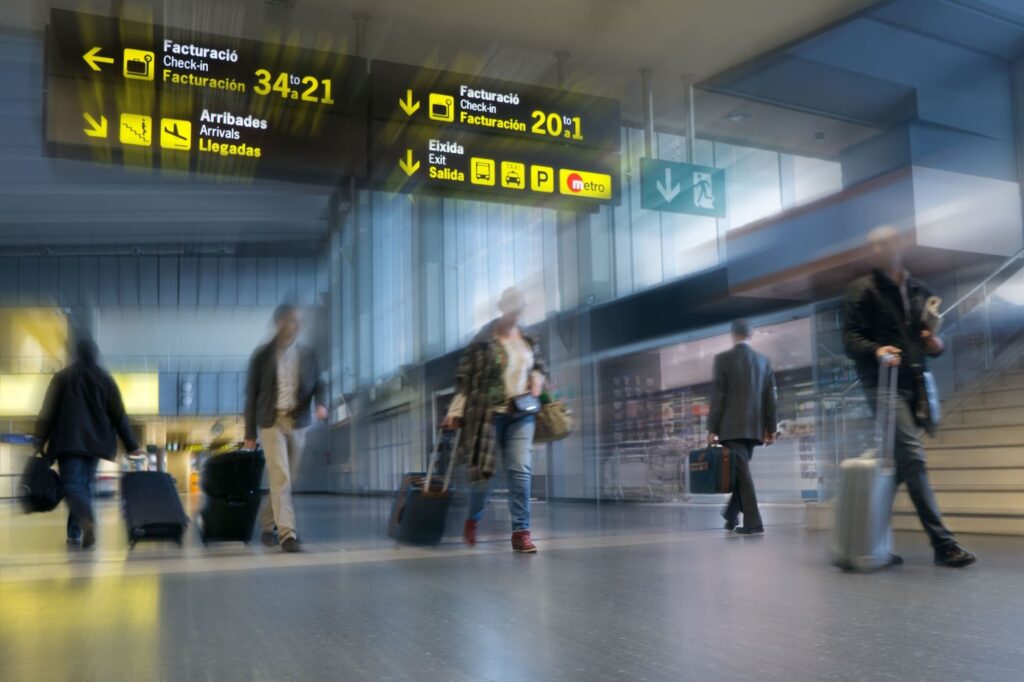 Top cele mai agmolerate aeroporturi din europa